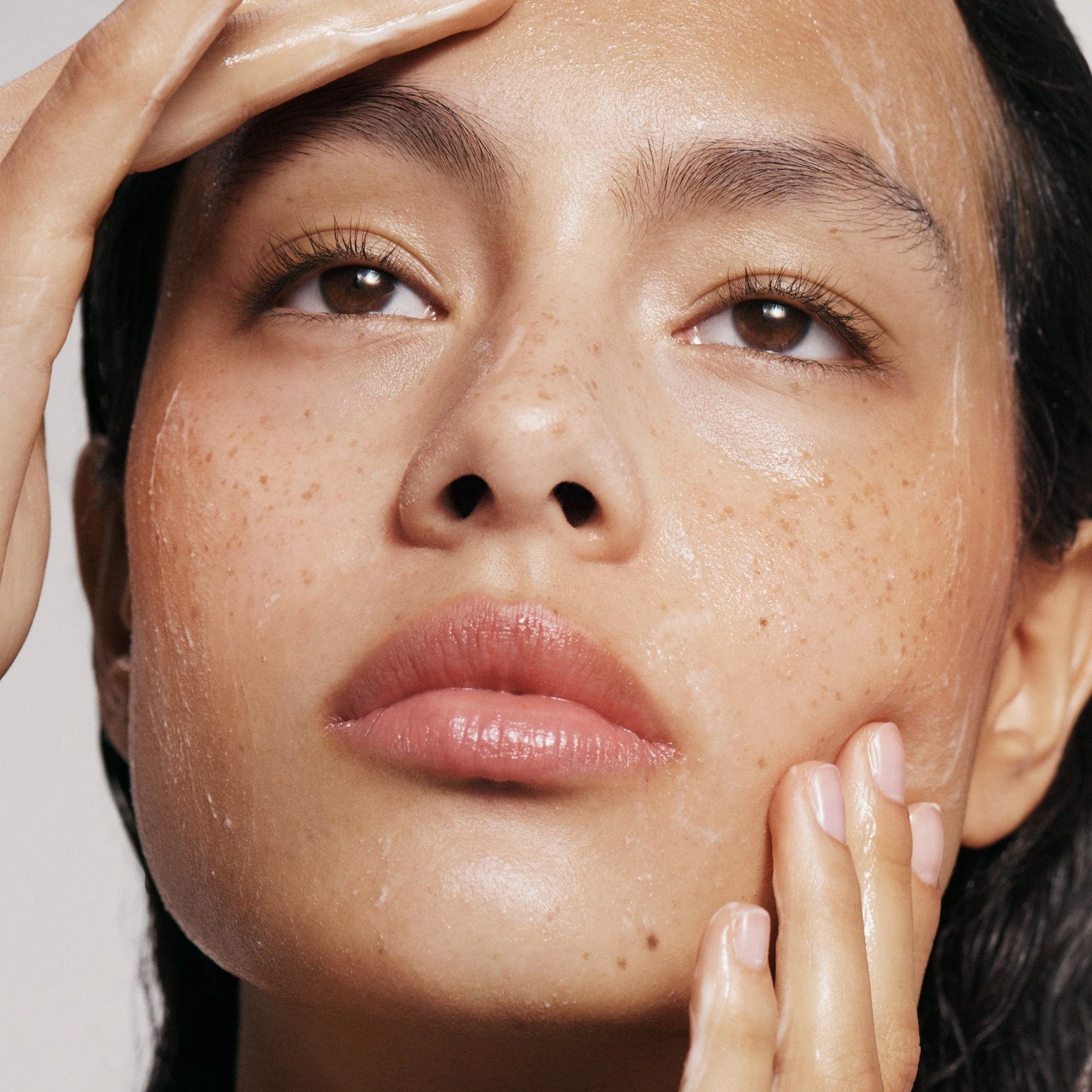 Travel Size Skin Clarity Gentle Exfoliating Cleanser - Image 5